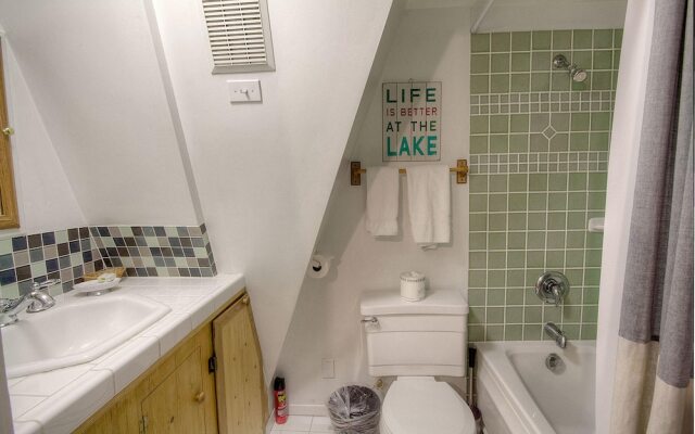 Tahoe Chalet by Lake Tahoe Accommodations