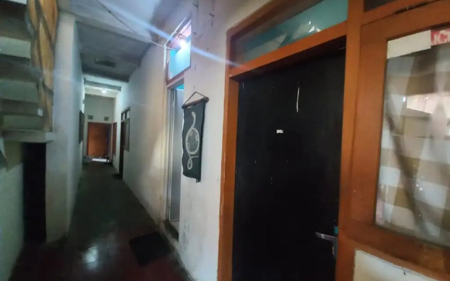 SPOT ON 93964 Guest House Pak Gatot 3