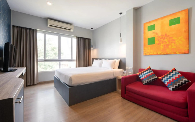 iCheck inn Gems Center Silom