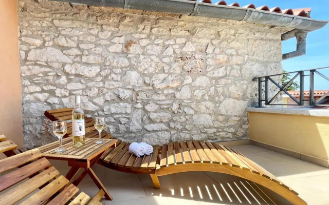 Apartments Ladonja