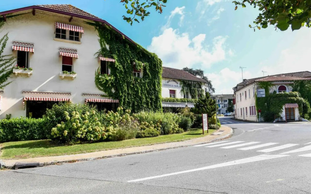Hôtel Restaurant Le Commerce