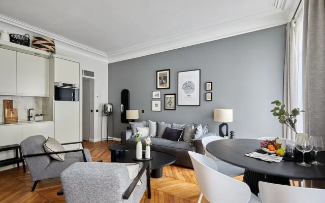Superb New 1 Bedroom Flat Notre Dame de Paris