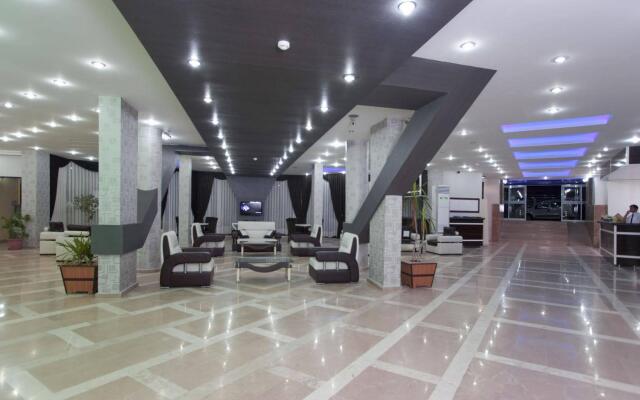 Monte Carlo Hotel - All Inclusive