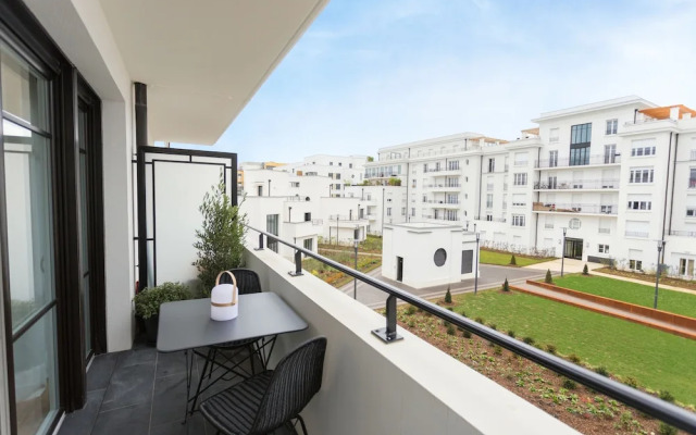 Luxury Apartment in Disneyland