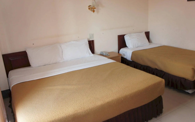 Chaleunehoung Hotel
