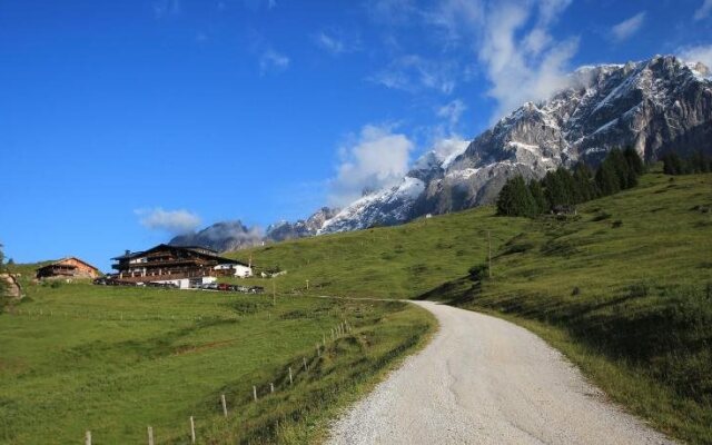 Almhotel Kopphütte