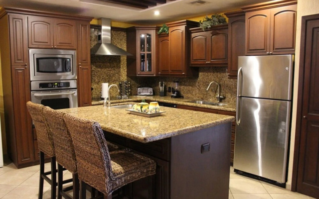 Sonoran Sky 3BR 909 w Jacuzzi by Casago