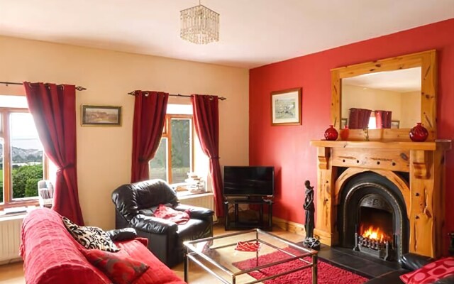 Cosy Cottage with open fire