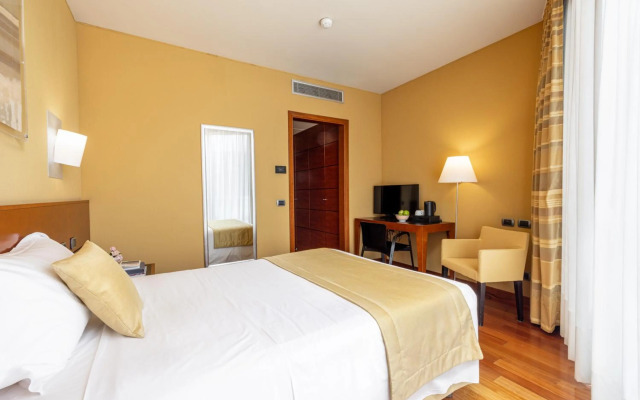 B&B HOTEL Imperia Rossini al Teatro