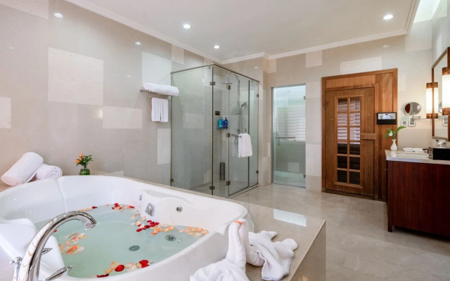 Puer Mei Zi Lake Hotel & Resorts