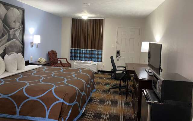 Super 8 by Wyndham Covington
