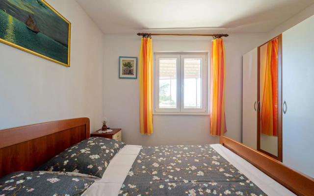 Apartment Vera in Okrug Gornji (Ciovo)
