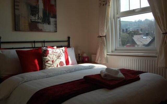 Roslyn House