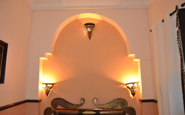 Riad L'Arabesque