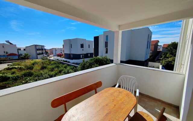 Close to Center Apartment Poly 2 D