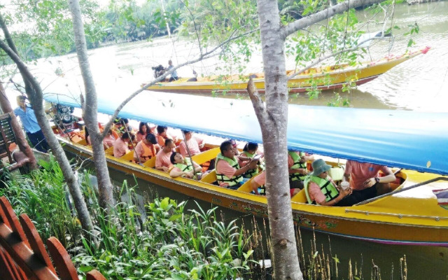 Jaroenrat Resort