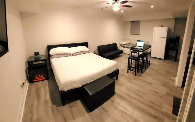 Kernersville Hot Tub Pool Arcade Gym Wifi Coffee