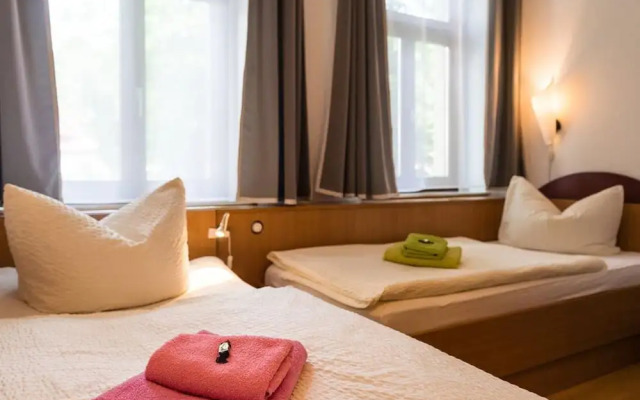 Pension an der Pillnitzer Schlossfaehre