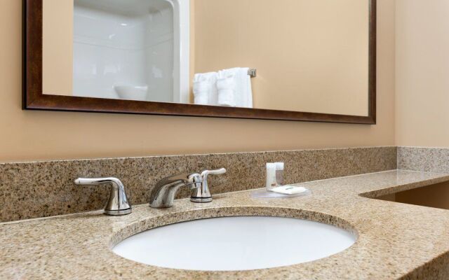 Days Inn and Conference Centre - Oromocto