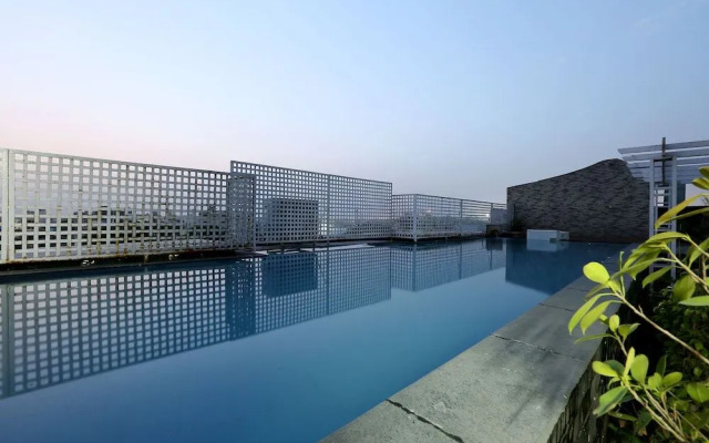 Green Lotus Airport Hotel