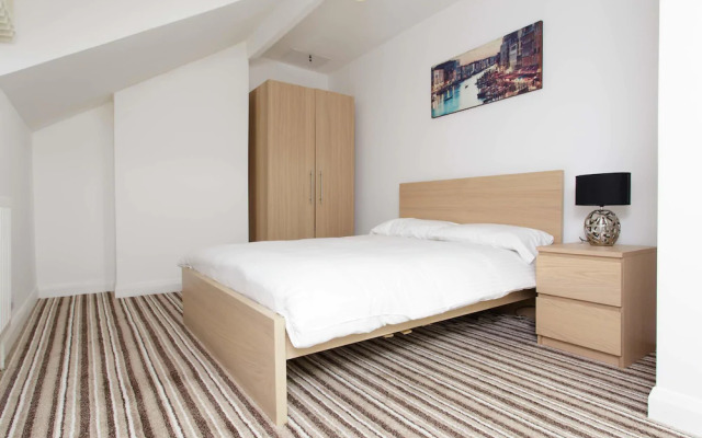 Brownhill House Apartments