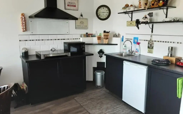 B & B D N Engel