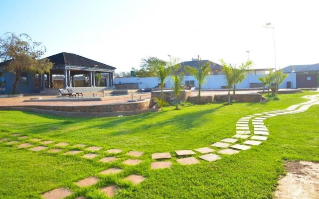 1 Oak lodge