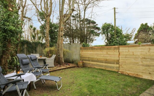 Meadowside, Redruth