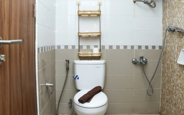 Nice And Comfy 2Br Apartment At Royal Olive Residence