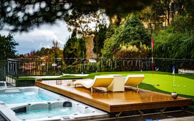 Yixiu Yijing Yishengyuan · Golf Villa (Yangzonghai Tourism Resort) – Pool – Kunming
