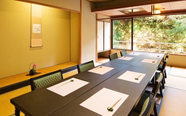 Yumoto Sakakibarakan