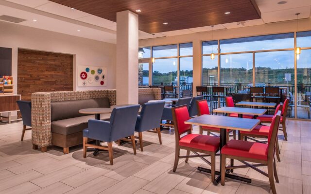 Holiday Inn Express & Suites Farmville by IHG