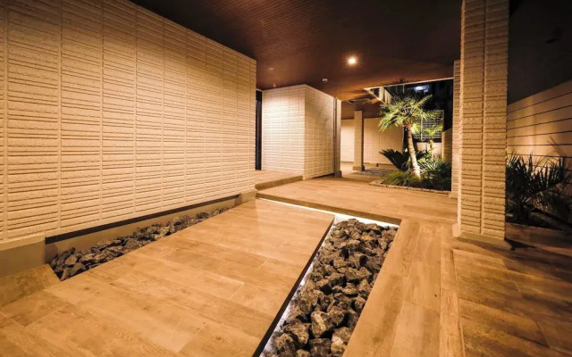 Pacific Coast Enoshima by Teranova