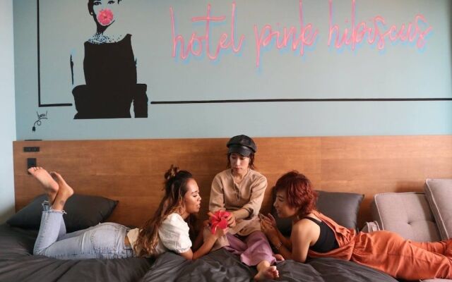 Hotel Pink Hibiscus