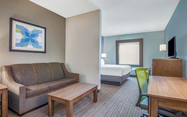 Holiday Inn Express & Suites Stillwater - University Area, an IHG Hotel