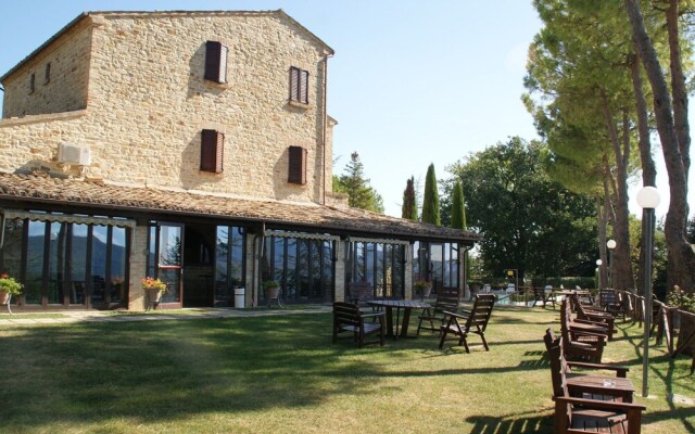 Mountain view Holiday home in Montelparo Marche with Swimming Pool