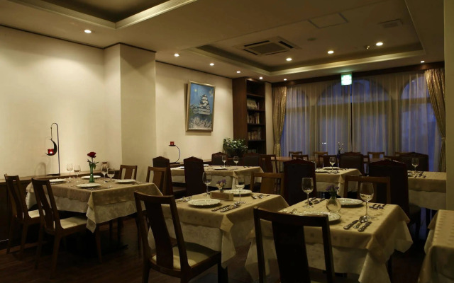 Hotel Claire Higasa