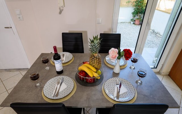 Room25
