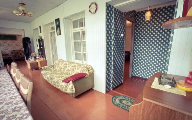 Iamze's Guest House