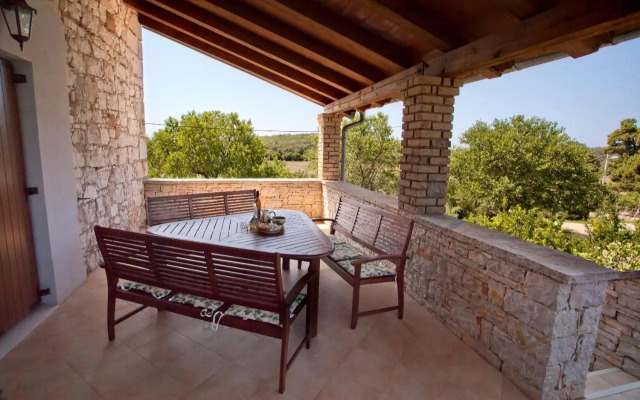 Holiday Home Stancija Becic
