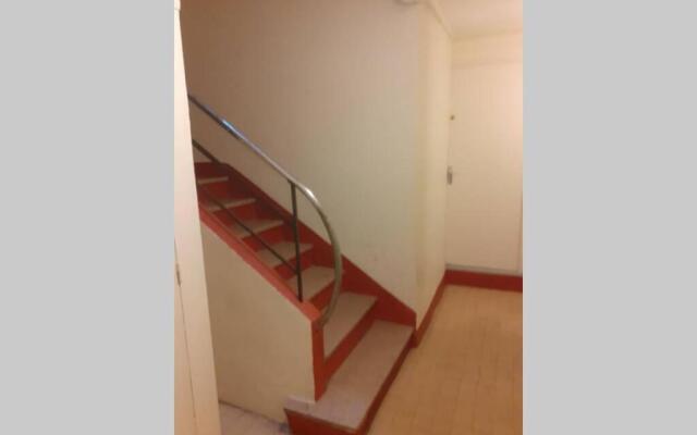 Cœur de ville au 1er 66M2, vu sur la place
