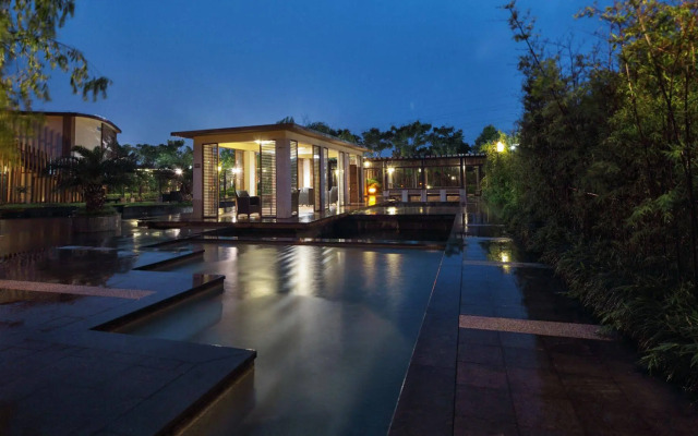 Phoenix Hotspring Resort