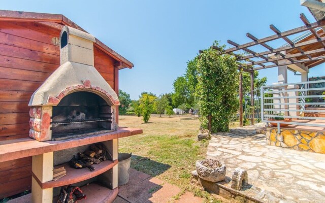 Holiday House Flego