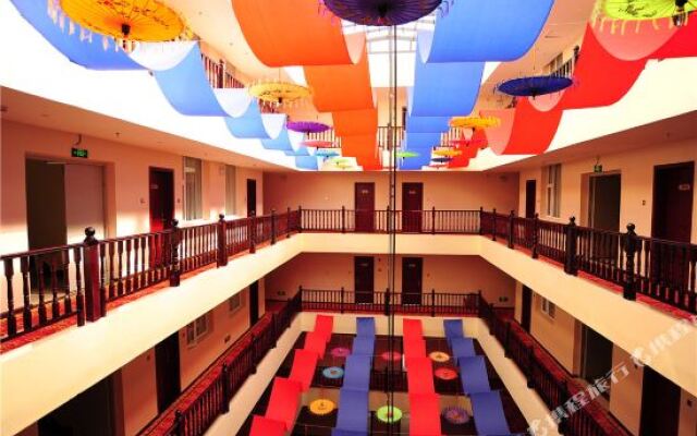 Fairyland Hotel (Lijiang Gucheng South Gate)