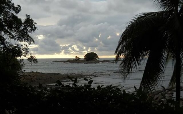 Hotel Las Caletas Lodge