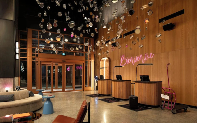 New Hotel Moxy Montreal Downtown