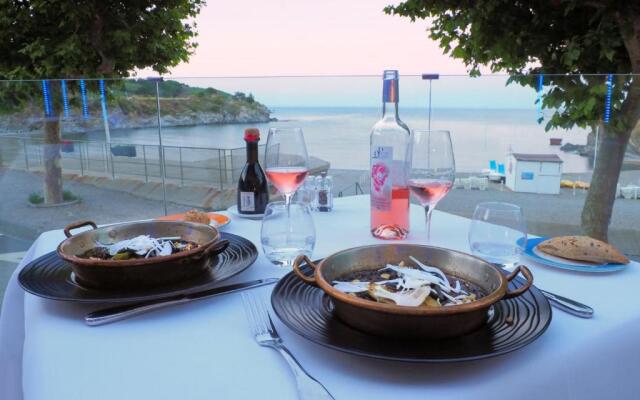 Les Elmes - Hôtel, Spa & Plage Privée