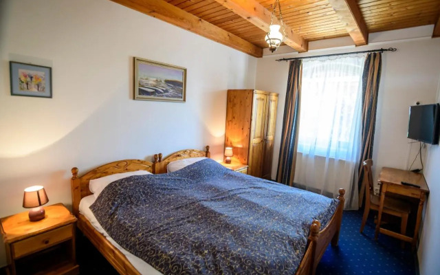 Tekergő Motel és Étterem