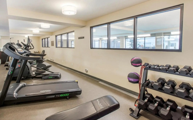Country Inn & Suites by Radisson, Grandville-Grand Rapids West, MI