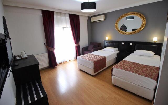 Flower Palace Hotel
